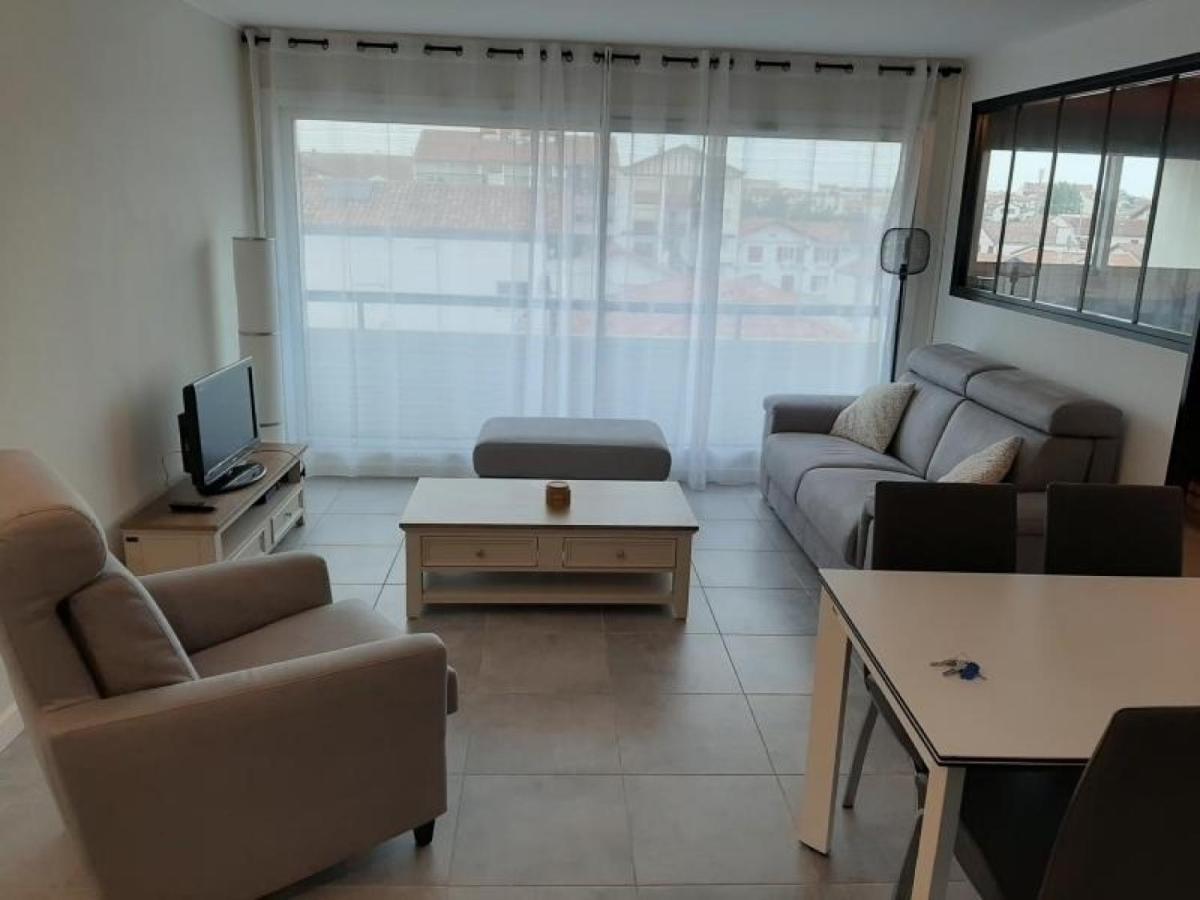 Appartement T3 Renove A 10 Min Du Centre-Ville Avec Balcon, Garage Et Wifi A Saint-Jean-De-Luz - Fr-1-239-584 外观 照片